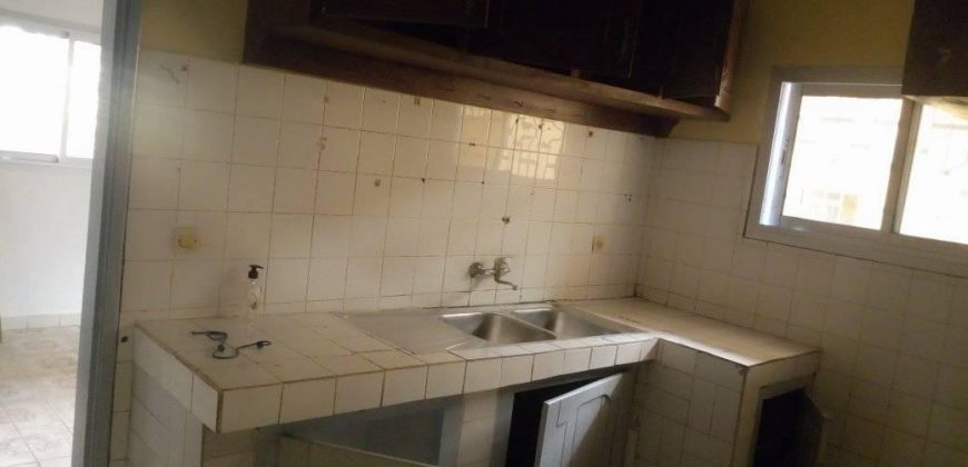 À Bastos, Un Somptueux Duplex Très Haut Standing à louer