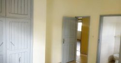 À Bastos, Un Somptueux Duplex Très Haut Standing à louer
