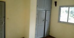 À Bastos, Un Somptueux Duplex Très Haut Standing à louer