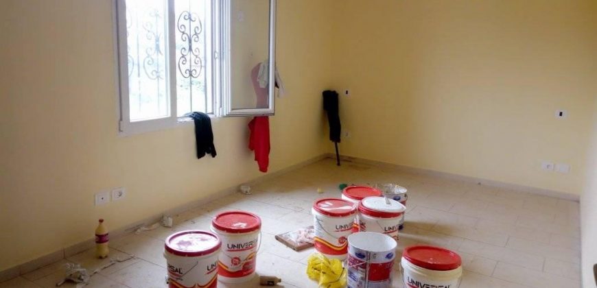 Au quartier Fouda Un Triplex à louer