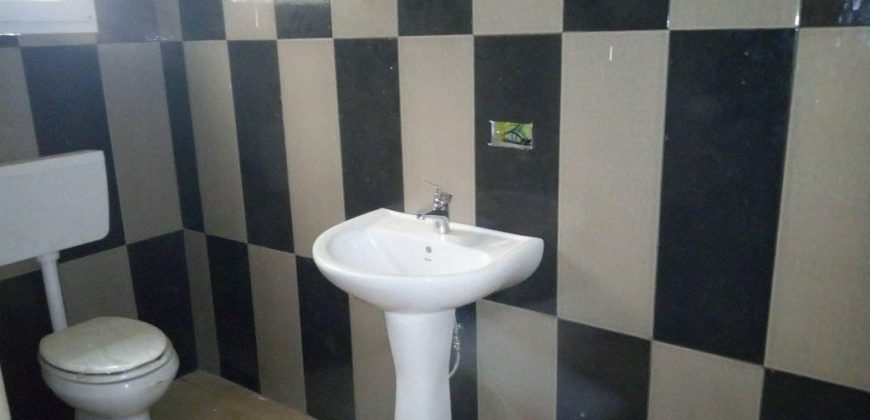 Au quartier Fouda Un Triplex à louer