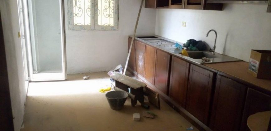 Au quartier Fouda Un Triplex à louer