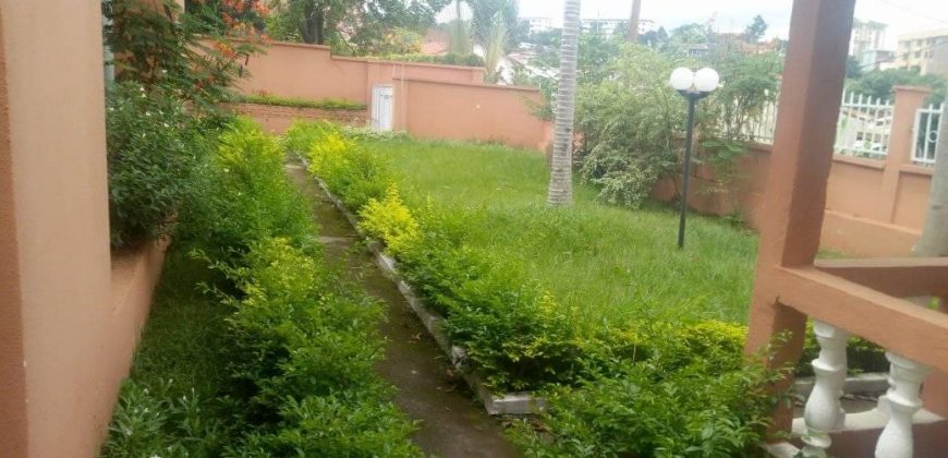 A Tradex Bastos Un Somptueux Duplex à louer
