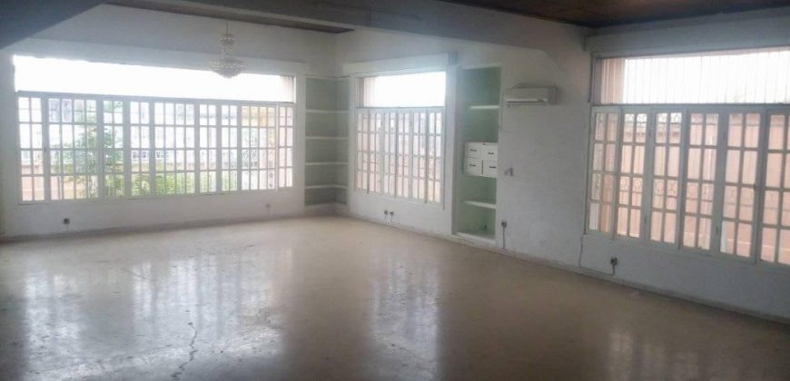 A Tradex Bastos Un Somptueux Duplex à louer