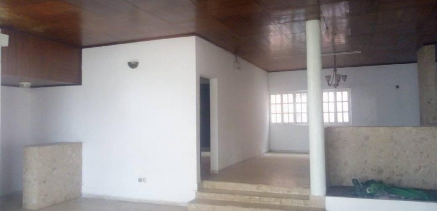 A Tradex Bastos Un Somptueux Duplex à louer