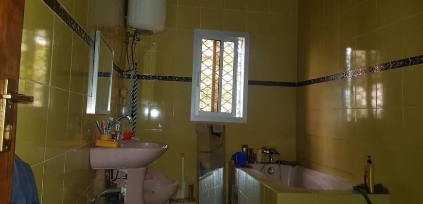 Un Somptueux Triplex À Vendre au Complexe Beac Mvan