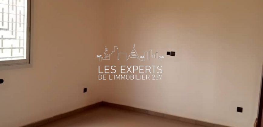 Duplex À vendre à Odza Cité de la paix