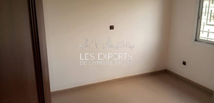 Duplex À vendre à Odza Cité de la paix