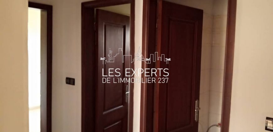 Duplex À vendre à Odza Cité de la paix