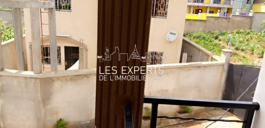 Duplex À vendre à Odza Cité de la paix