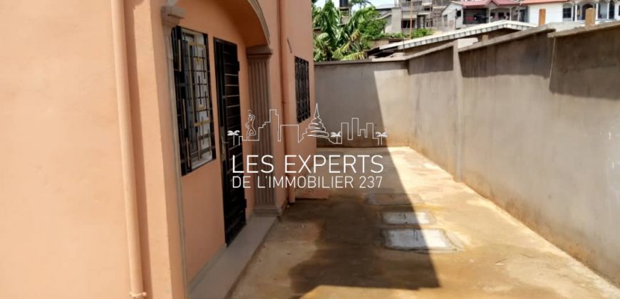 Duplex À vendre à Odza Cité de la paix