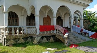 Somptueuse Villa à Louer Douala à Logbessou