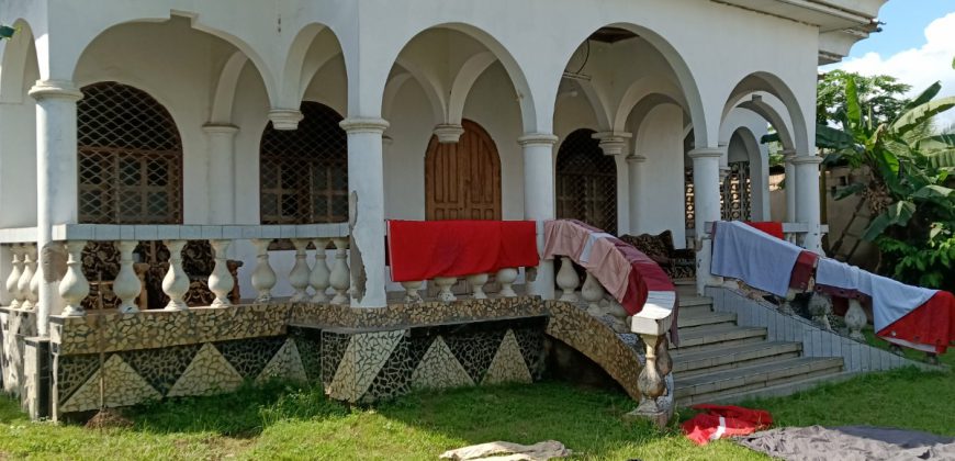 Somptueuse Villa à Louer Douala à Logbessou